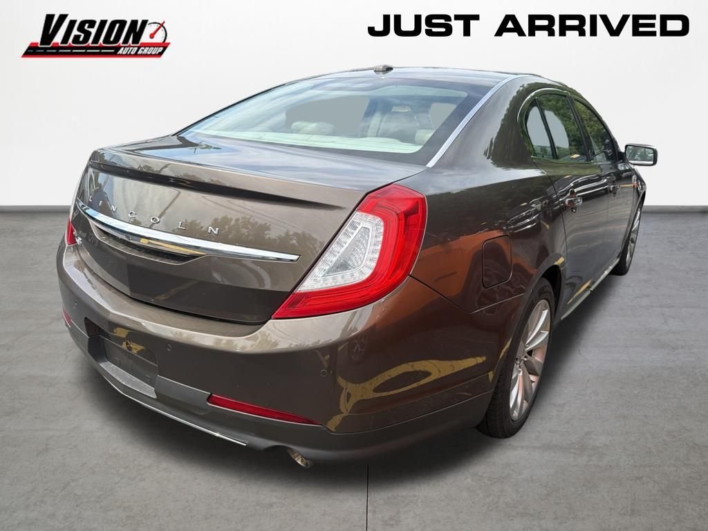 Used 2015 Brown Lincoln Base image 4