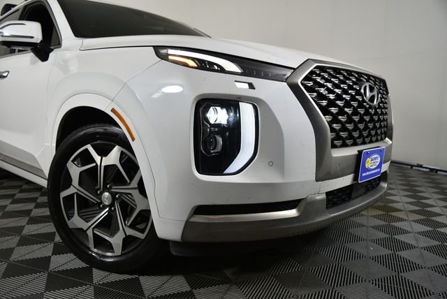 Used 2022 White Hyundai Calligraphy image 2
