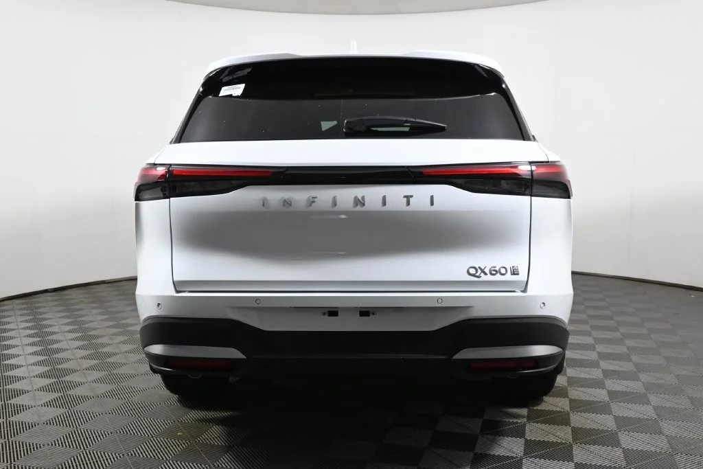New 2027 White INFINITI LUXE image 6