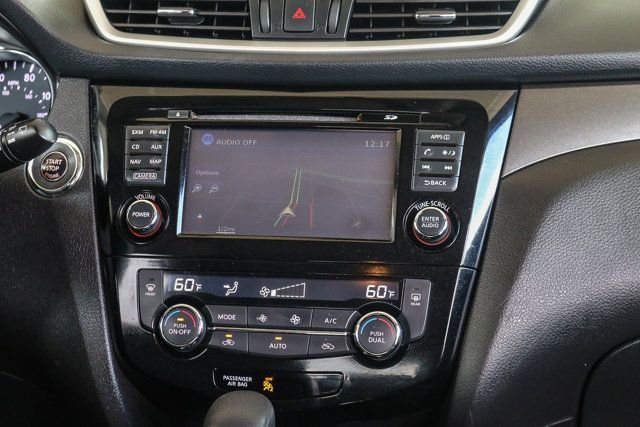 Used 2016 White Nissan SV image 14