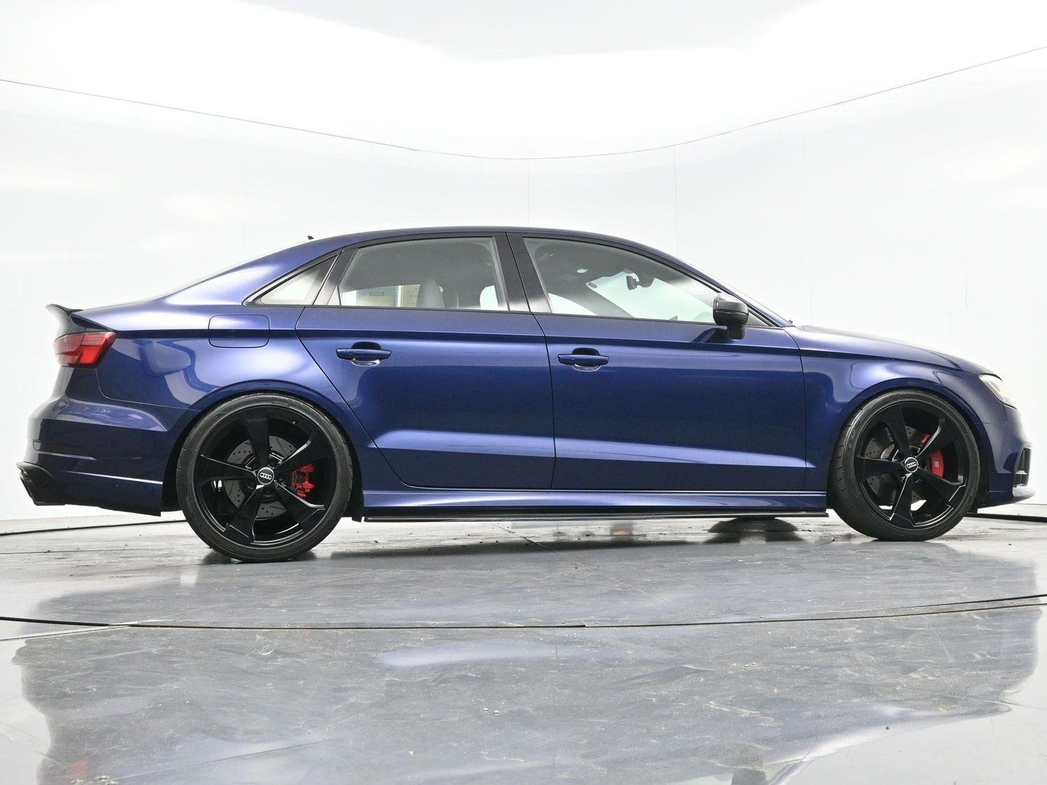 Used 2019 Navarra Blue Metallic Audi Premium Plus image 49