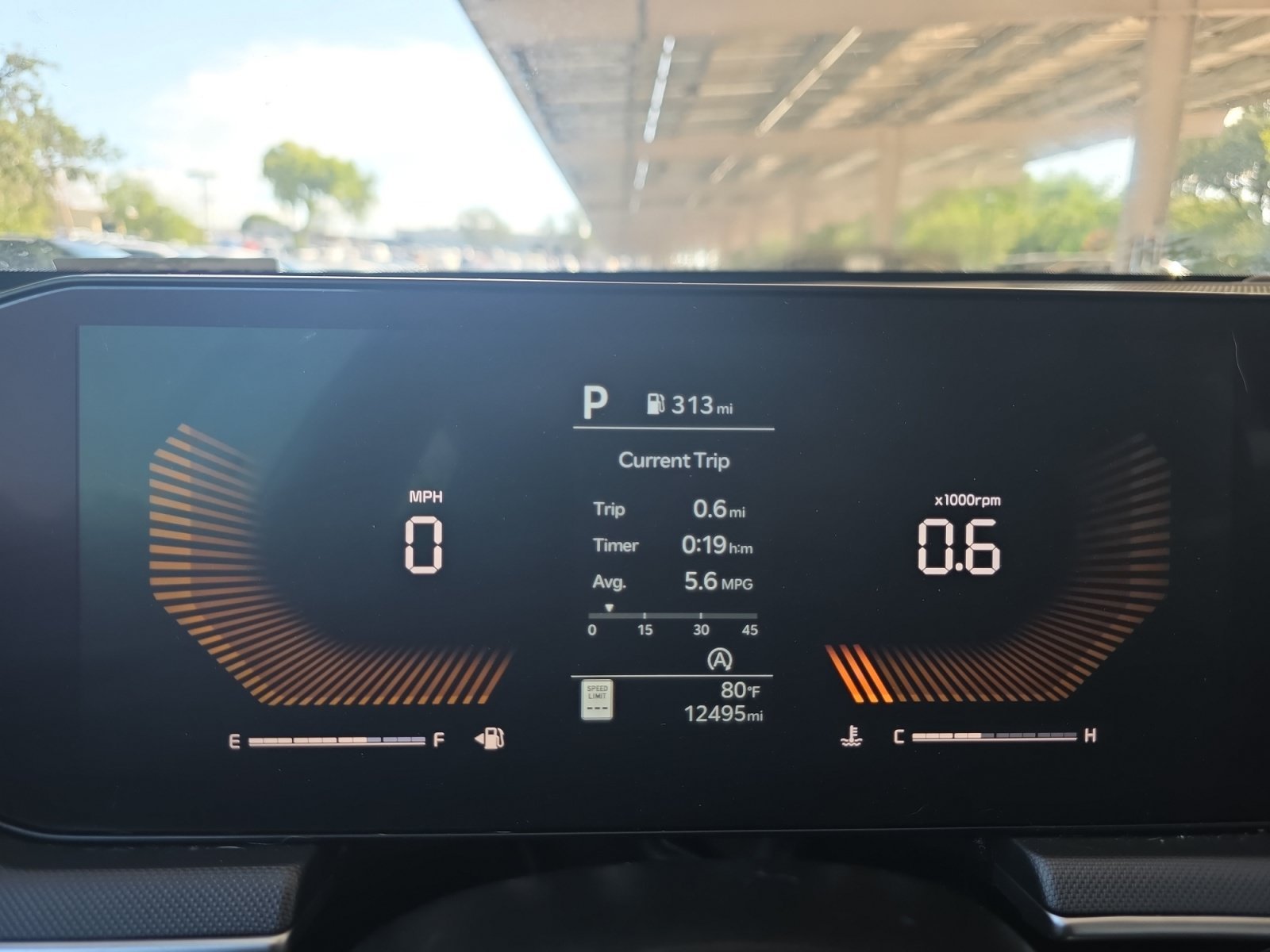 Certified Used 2025 Snow White Pearl Kia LXS image 18