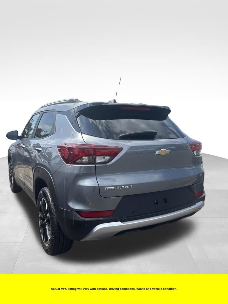 Used 2021 Gray Chevrolet LT image 2