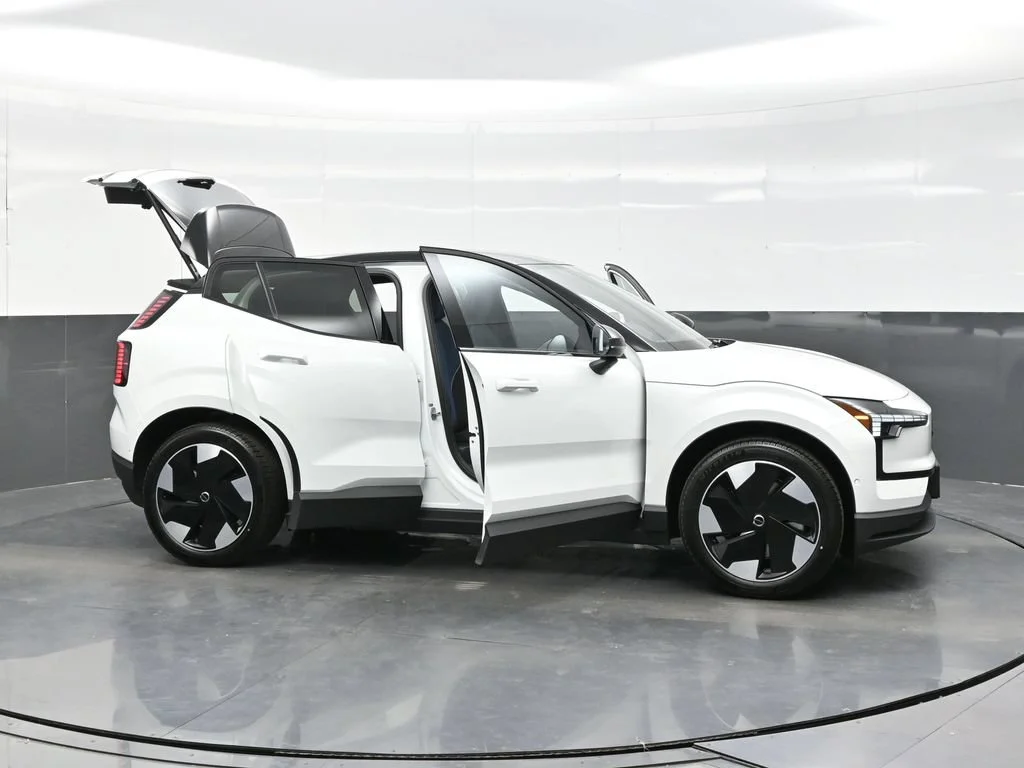 New 2026 Crystal White Volvo Twin Motor Performance Ultra image 56