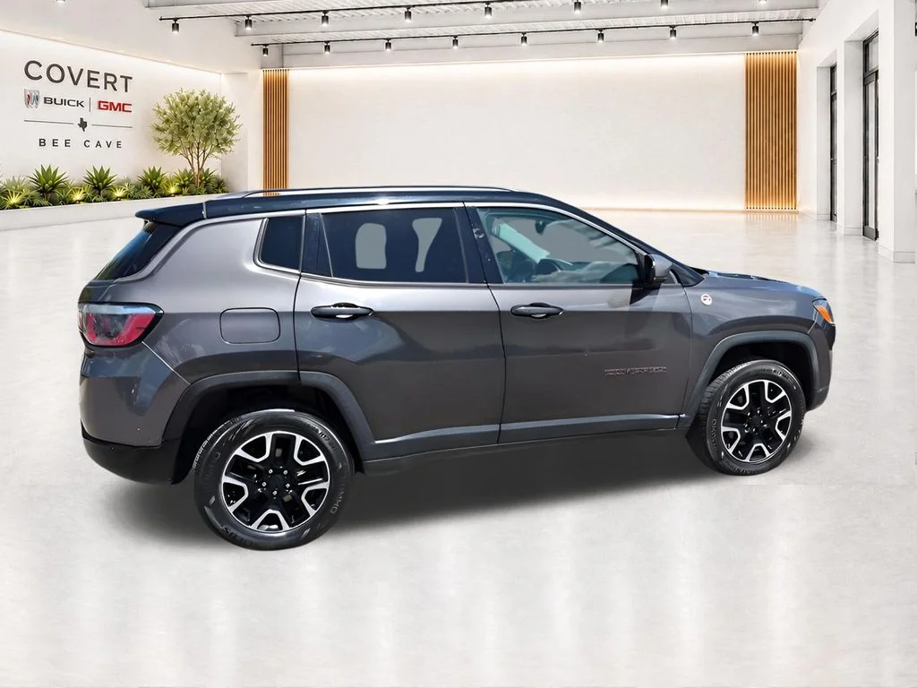 Used 2019 Gray Jeep Trailhawk image 16