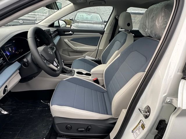 New 2026 Opal White Pearl Volkswagen 1.5T SE image 24