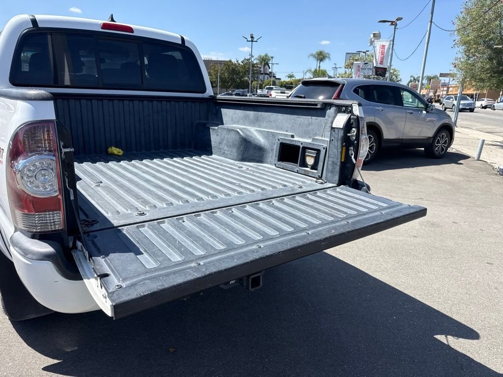 Used 2015 White Toyota PreRunner image 10