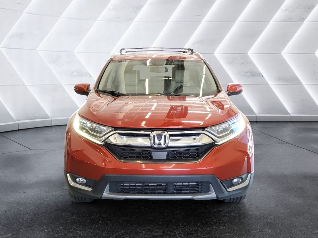 Used 2019 Red Honda Touring image 2