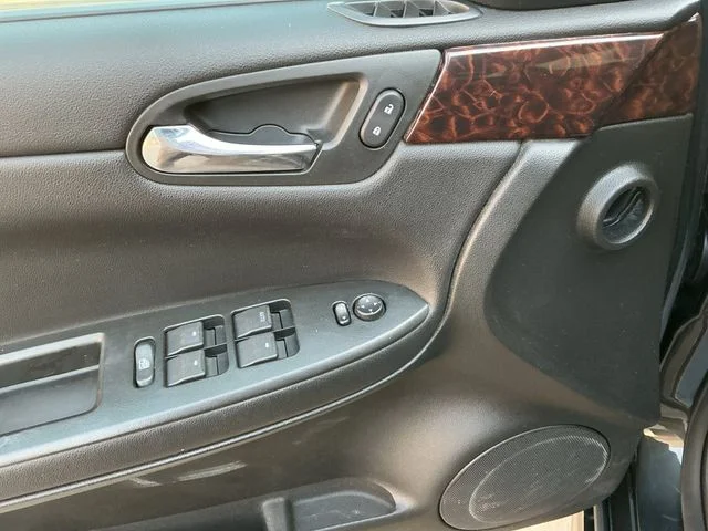 Used 2012 Gray Chevrolet LT image 10