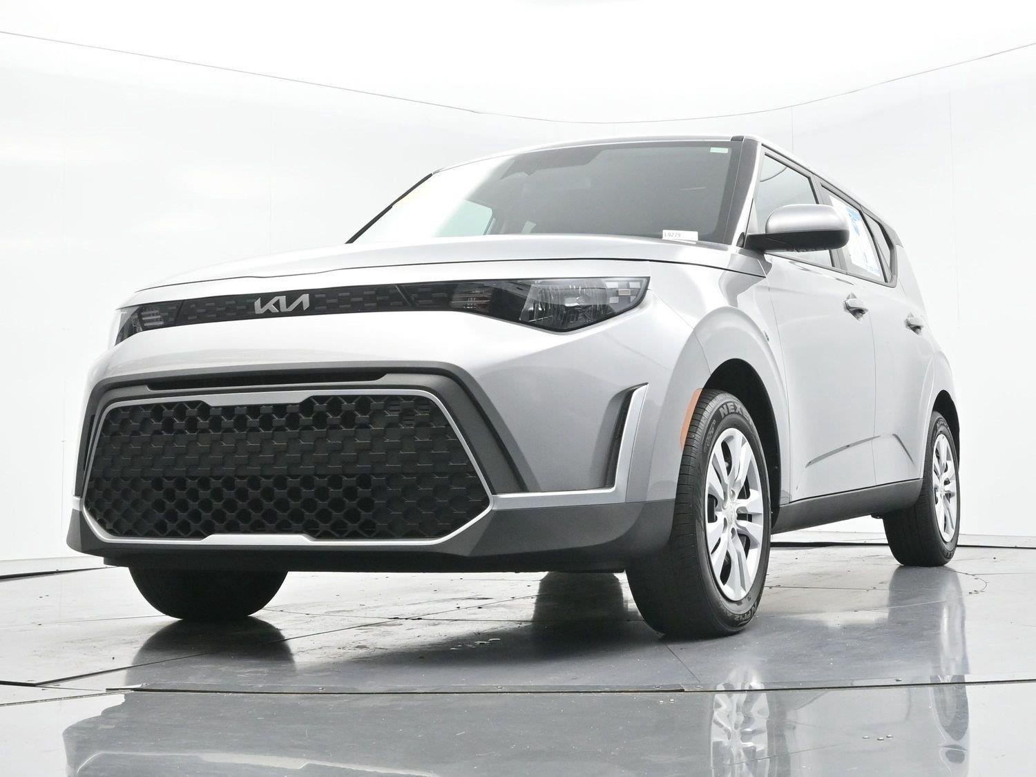 Used 2025 Gray Kia LX image 42