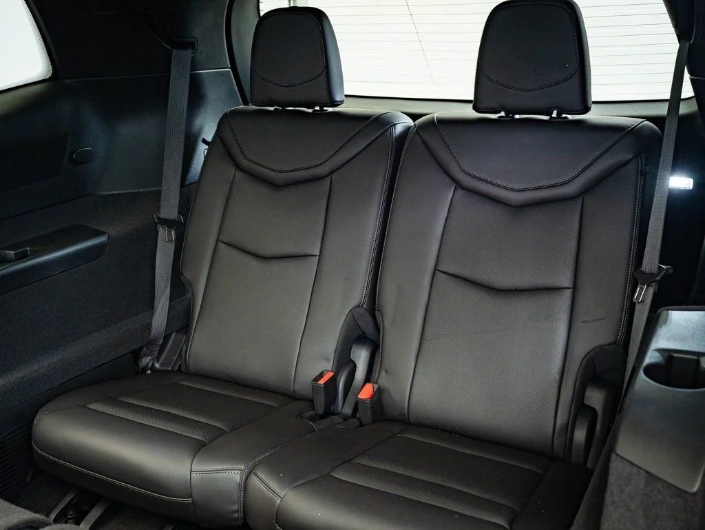 Used 2023 White Cadillac Sport image 35