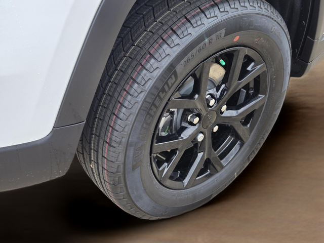 New 2026 Bright White Clear-Coat Exterior Paint Jeep Altitude image 22