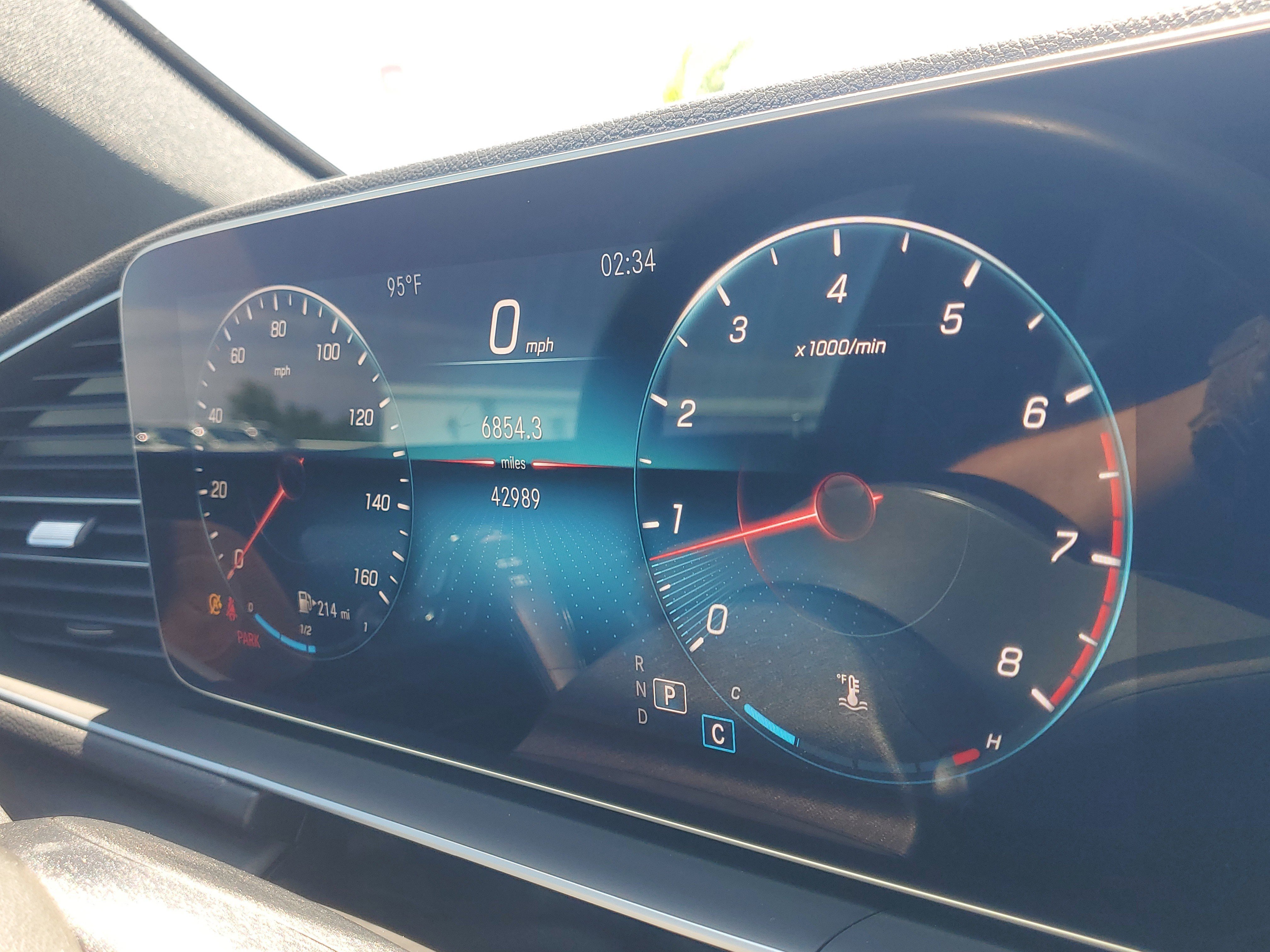 Used 2022 Black Mercedes-Benz GLE 350 image 25