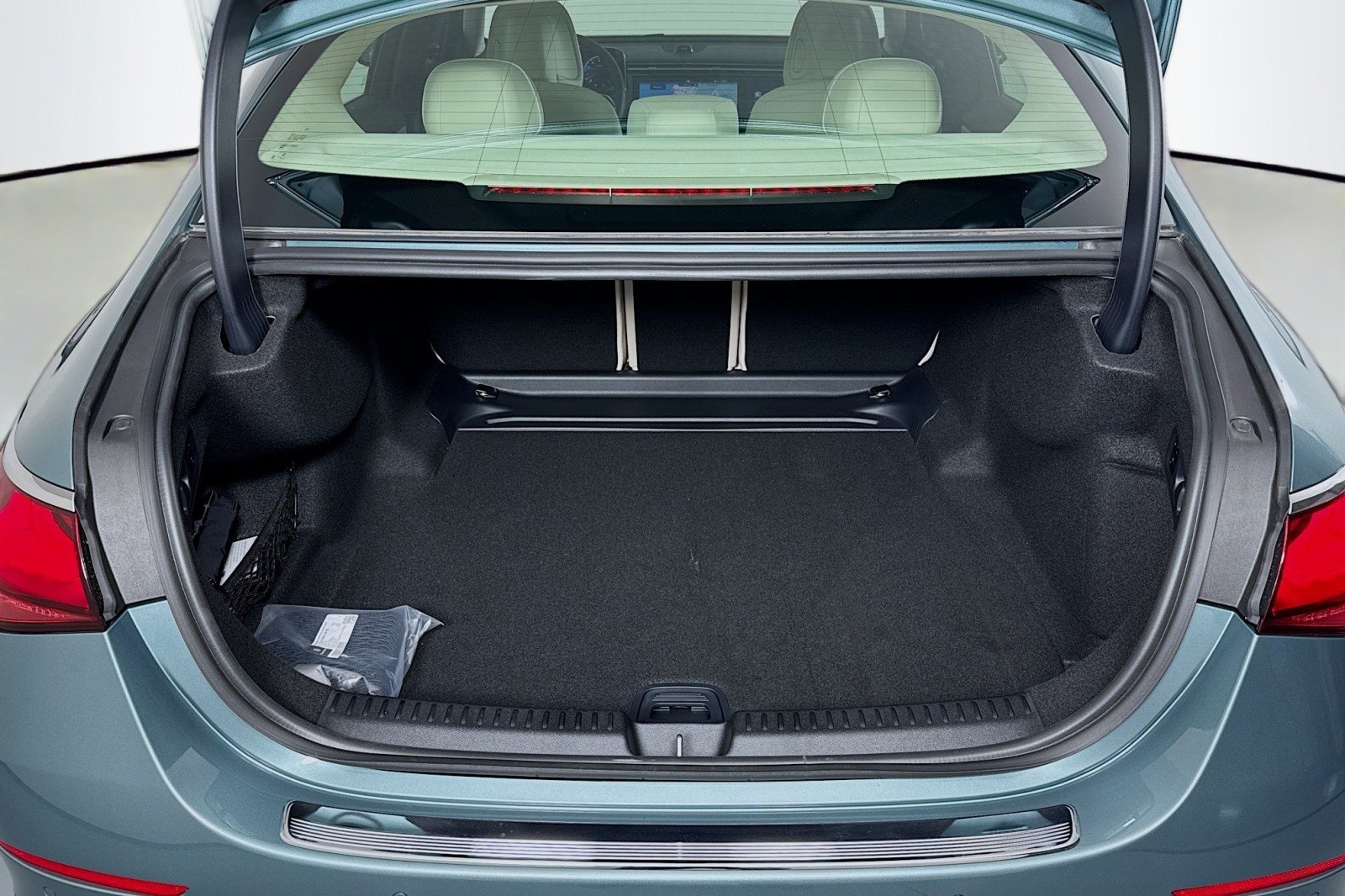 New 2026 Verde Silver Metallic Mercedes-Benz E 450 4MATIC® Sedan image 22