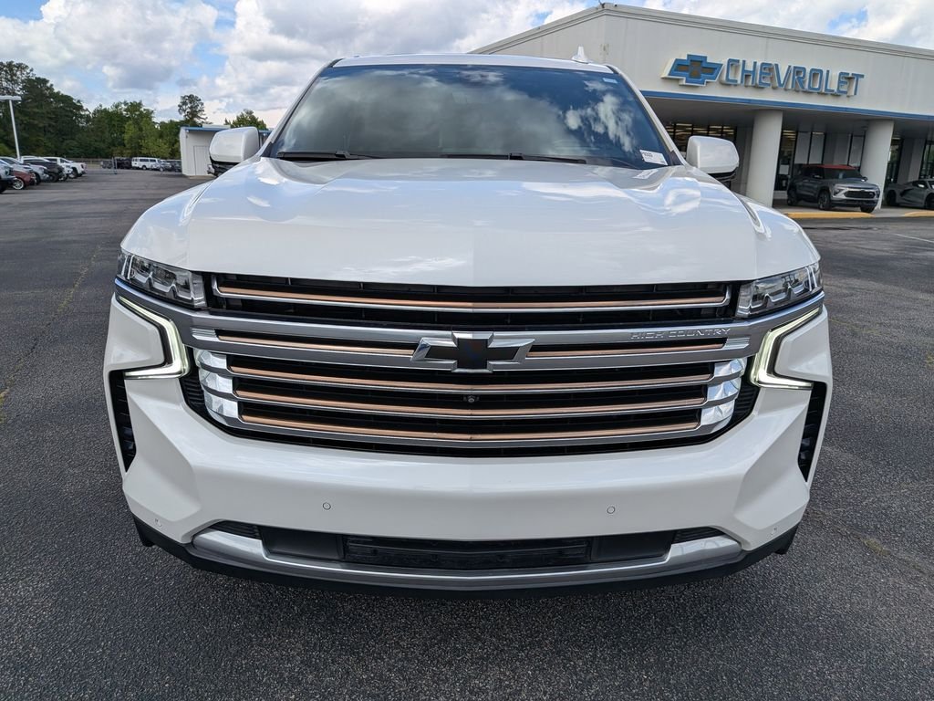 Used 2022 Beige Chevrolet High Country image 11