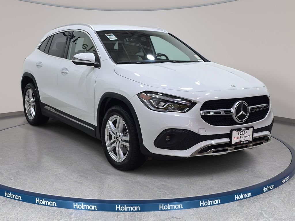 Used 2022  Mercedes-Benz GLA 250 image 4