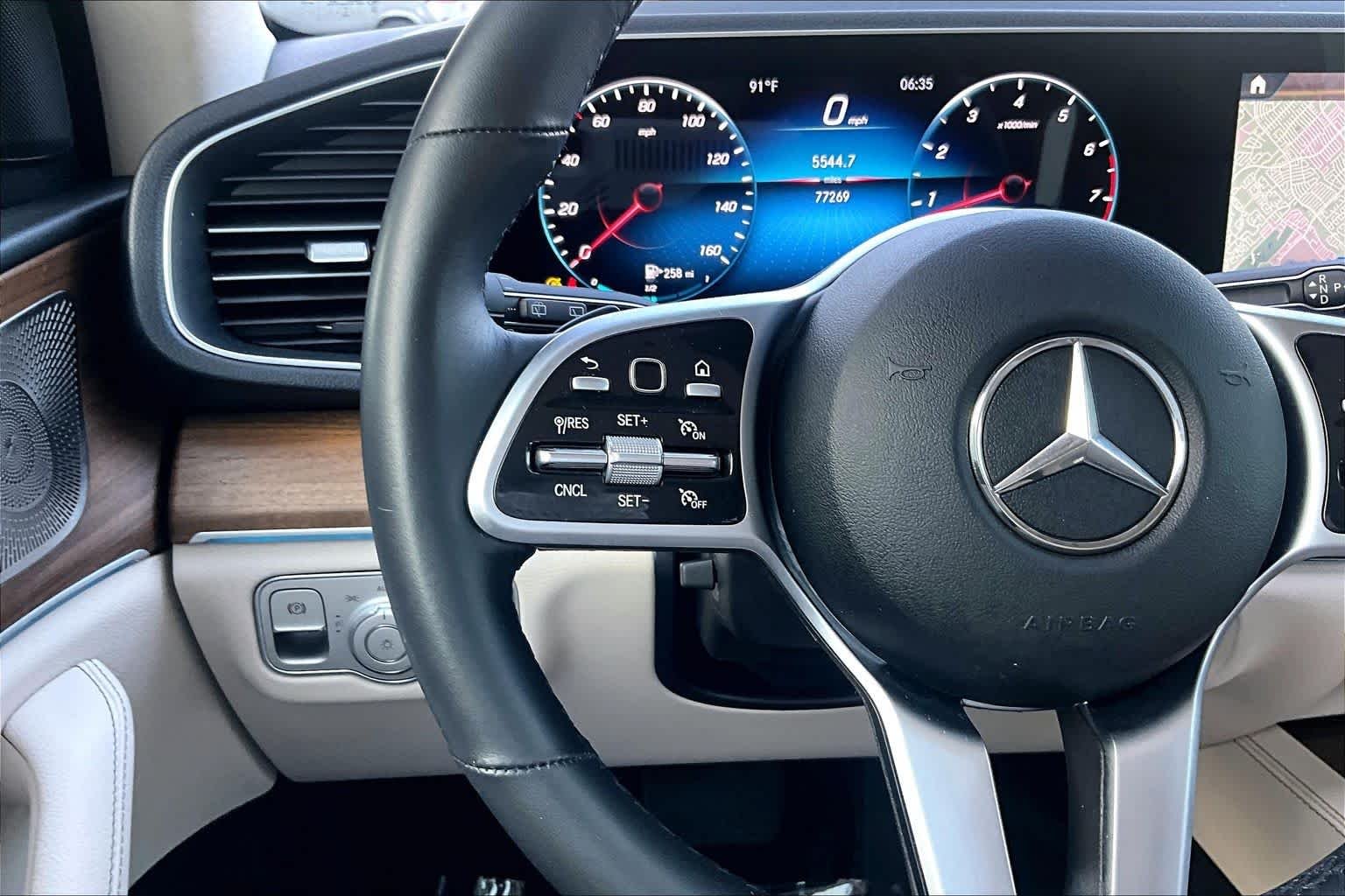 Used 2022 Polar White Mercedes-Benz GLE 350 image 21
