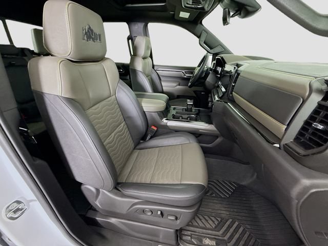 Used 2024 Summit White Chevrolet ZR2 image 29