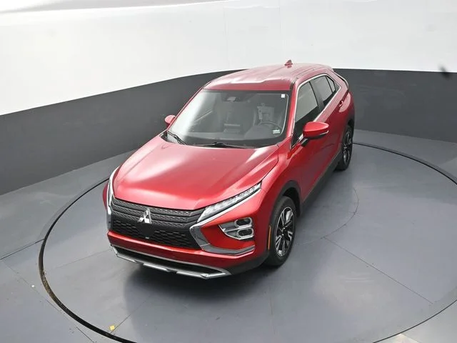 Used 2024  Mitsubishi SE image 13