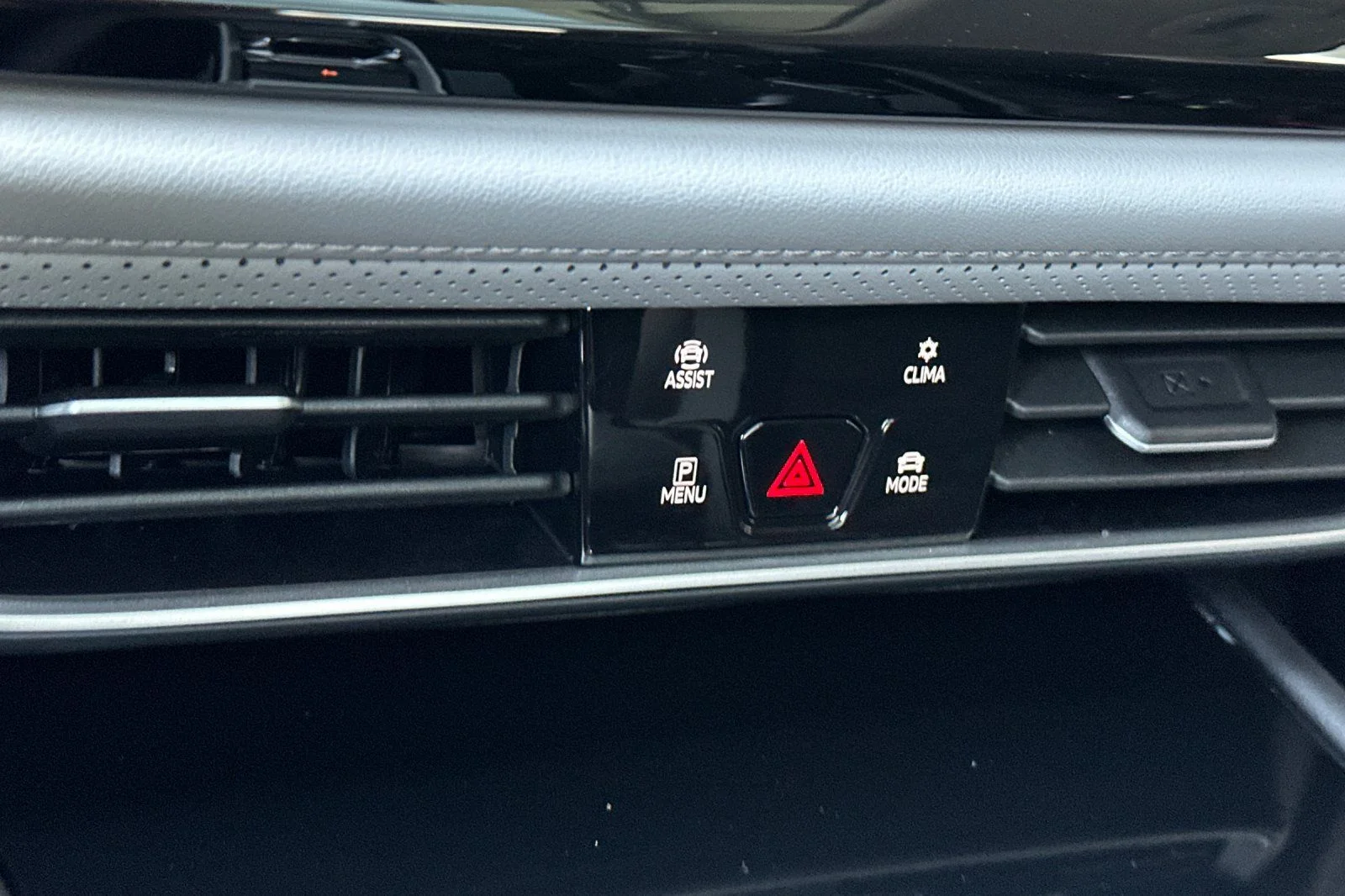 New 2026 White Volkswagen Peak Edition image 19
