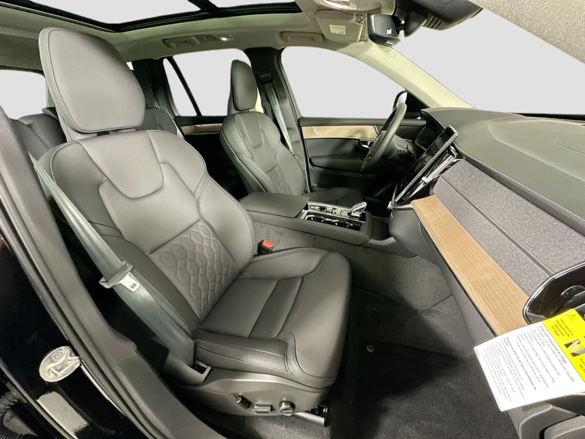 2026 Volvo XC90 Core - Photo 29