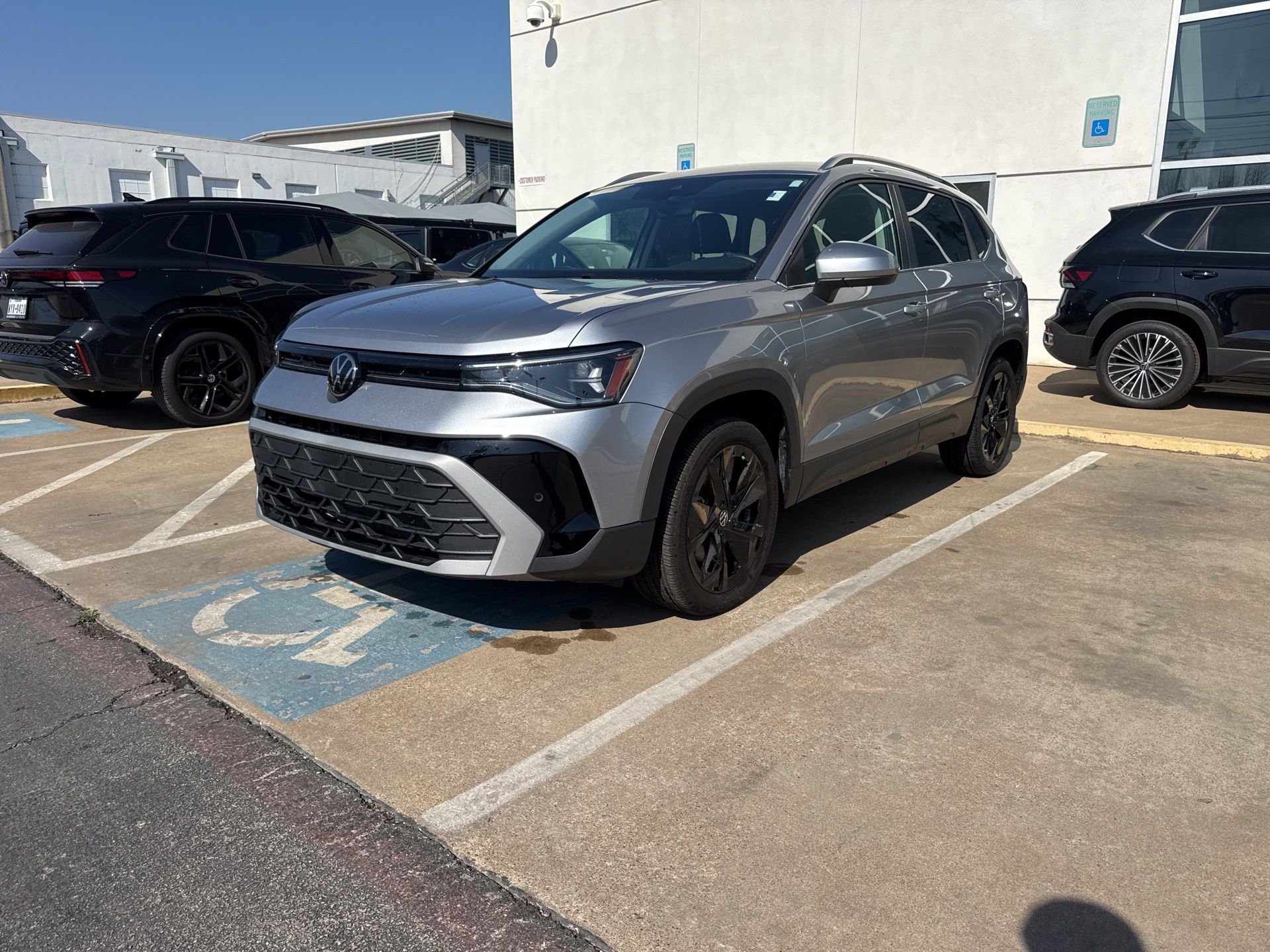 2025 Volkswagen Taos SE