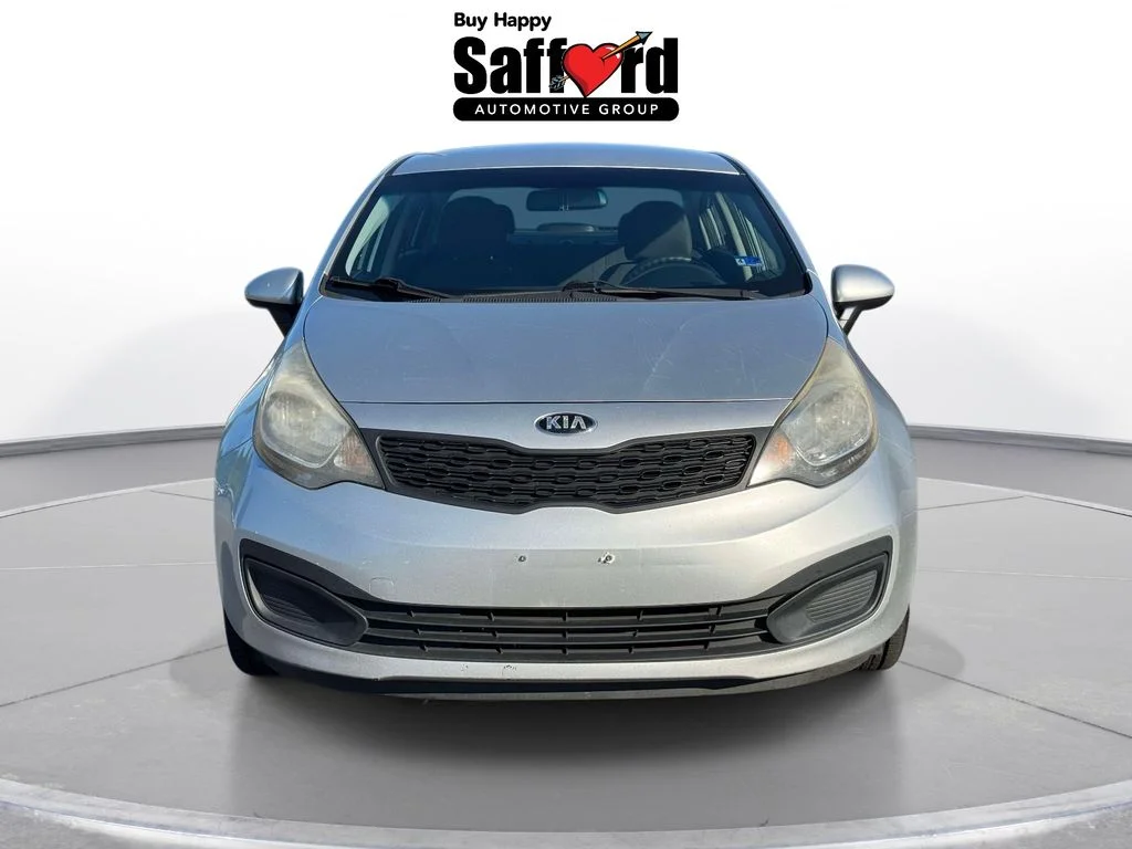 Used 2015 Silver Kia LX image 8