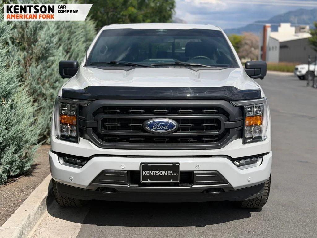 Used 2023 Gray Ford XLT image 2