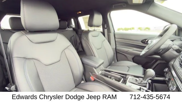 New 2026 Blue Jeep Latitude image 36