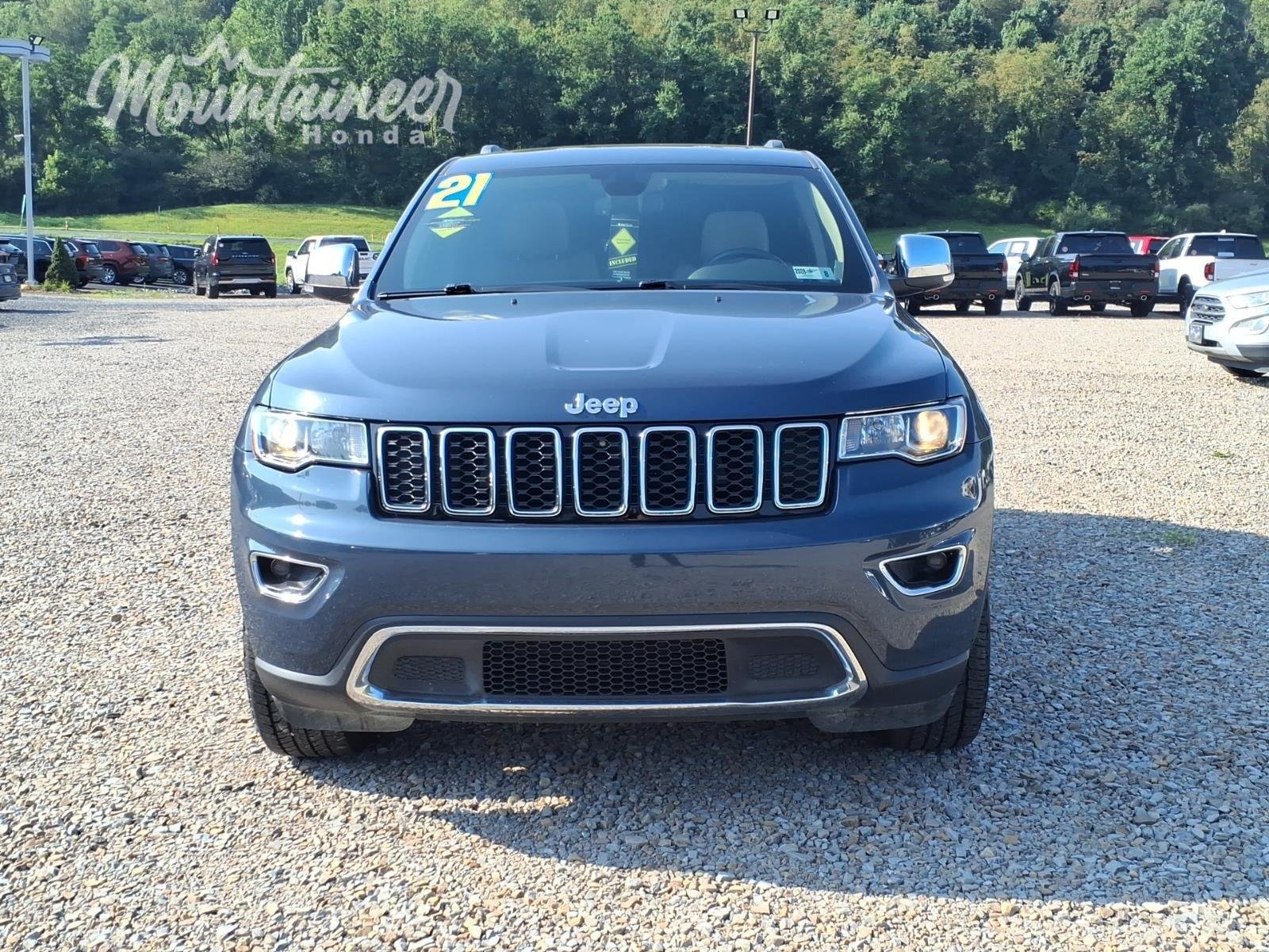 Used 2021 Slate Blue Pearlcoat Jeep Limited image 3