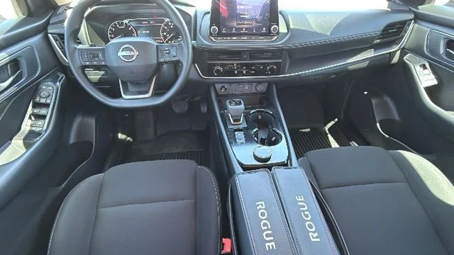 2025 Nissan Rogue S - Photo 26