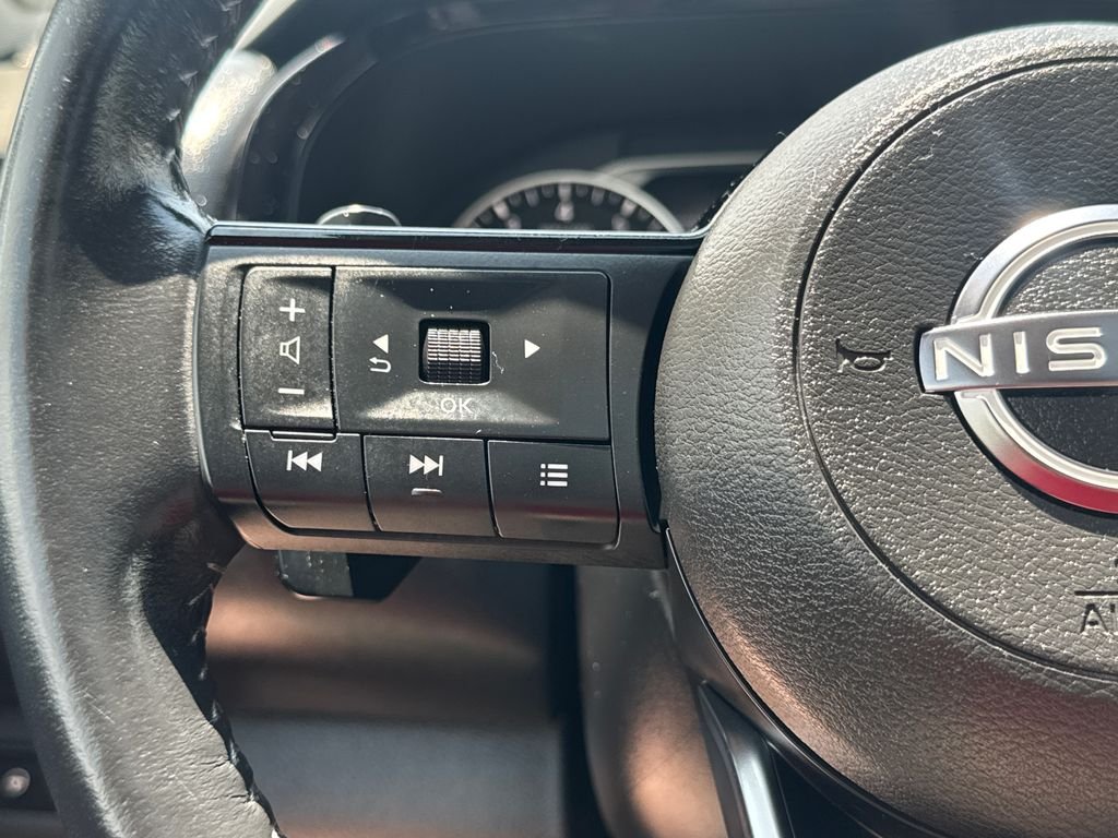 Used 2023 Gray Nissan SL image 22