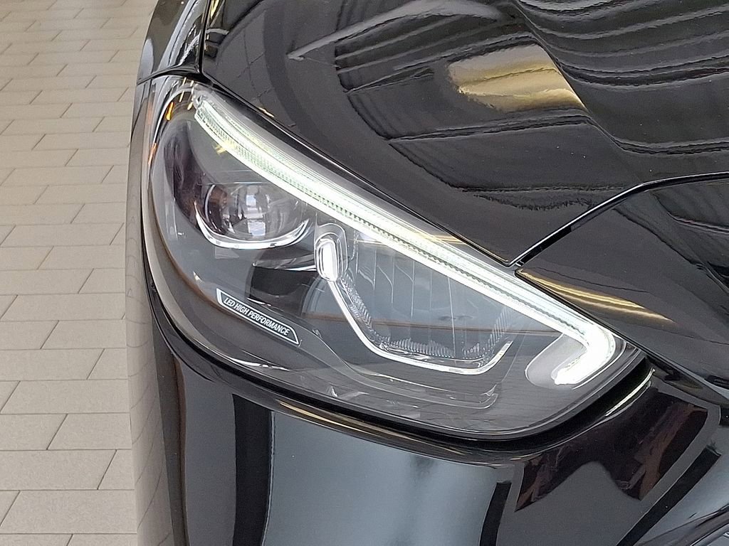 2025 Mercedes-Benz C-Class Sedan C 300 - Photo 37