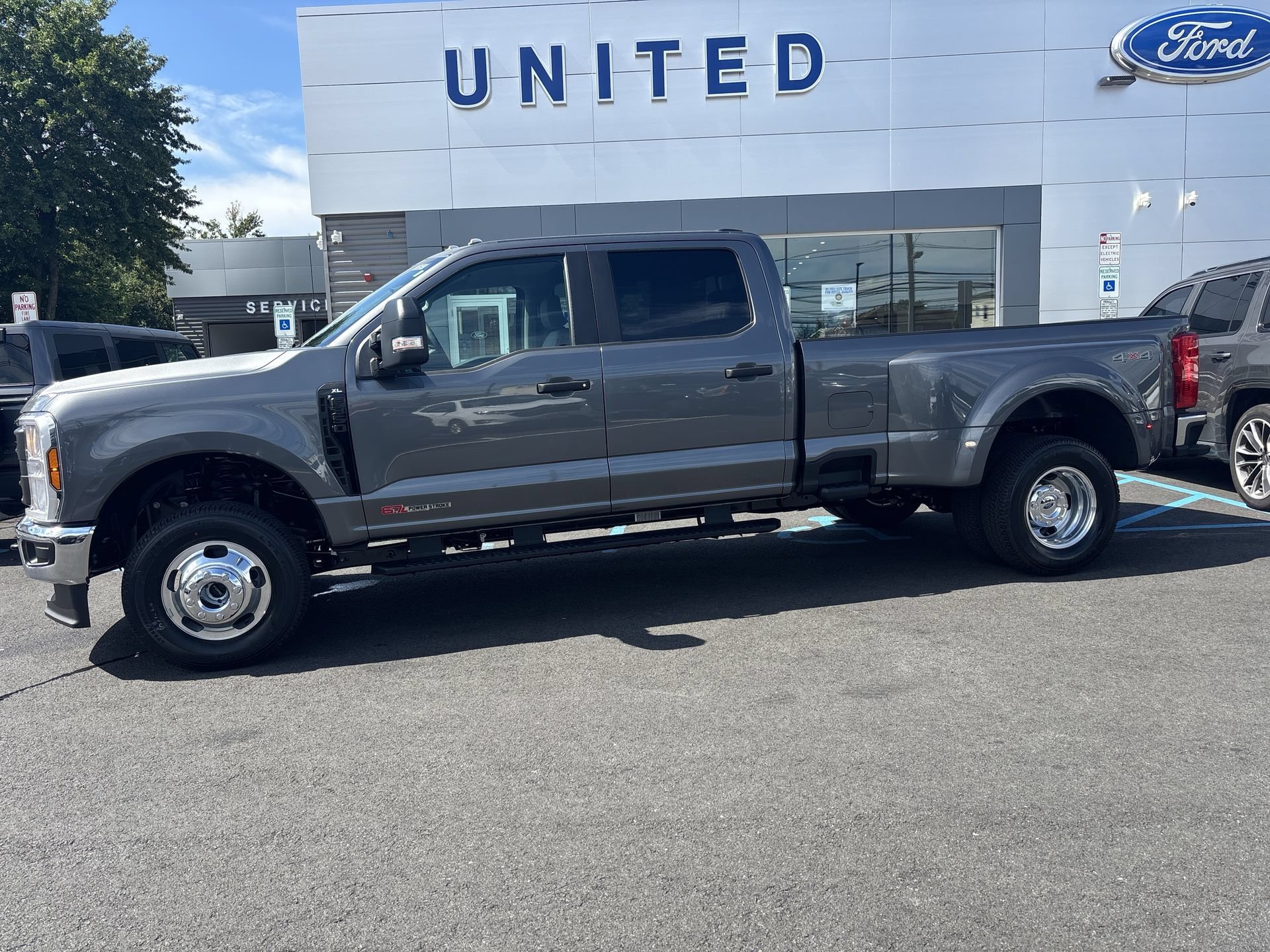 New 2027 Carbonized Gray Metallic Ford F-350® XL image 26