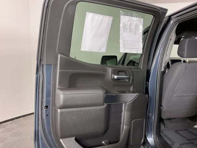 Used 2020 Blue GMC Elevation image 23