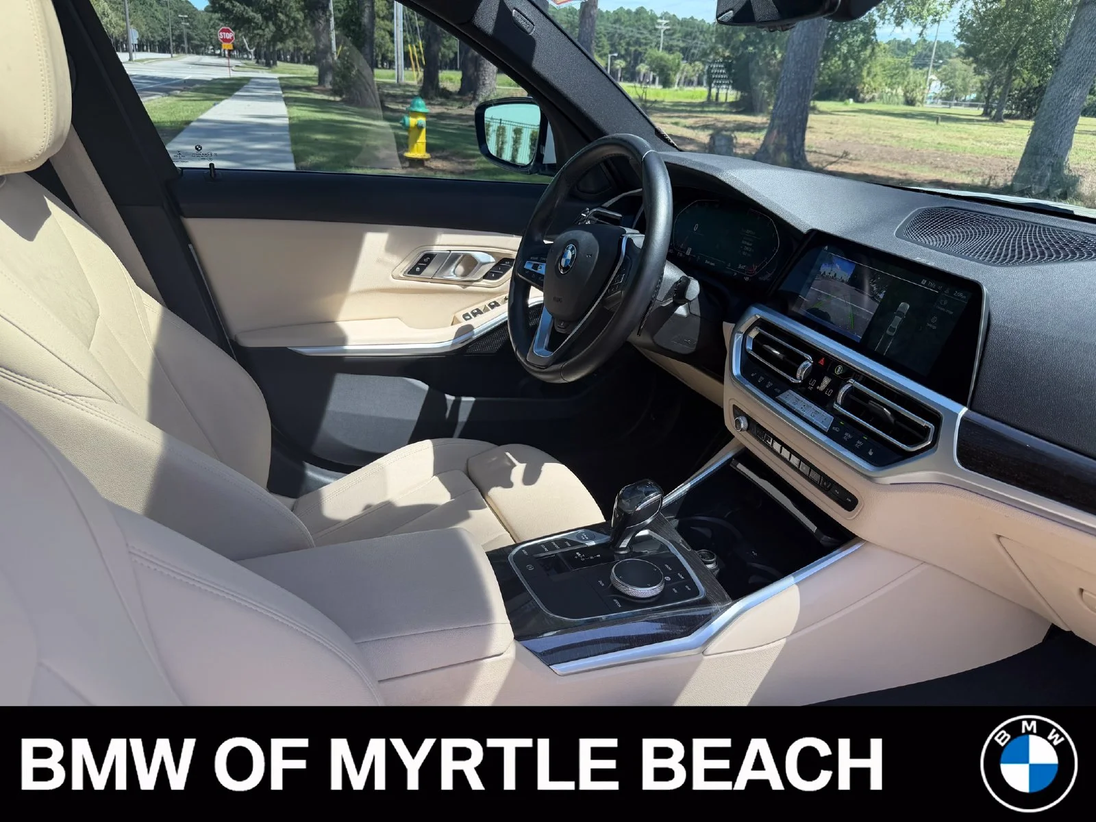 Used 2021 Alpine White BMW 330i xDrive image 17