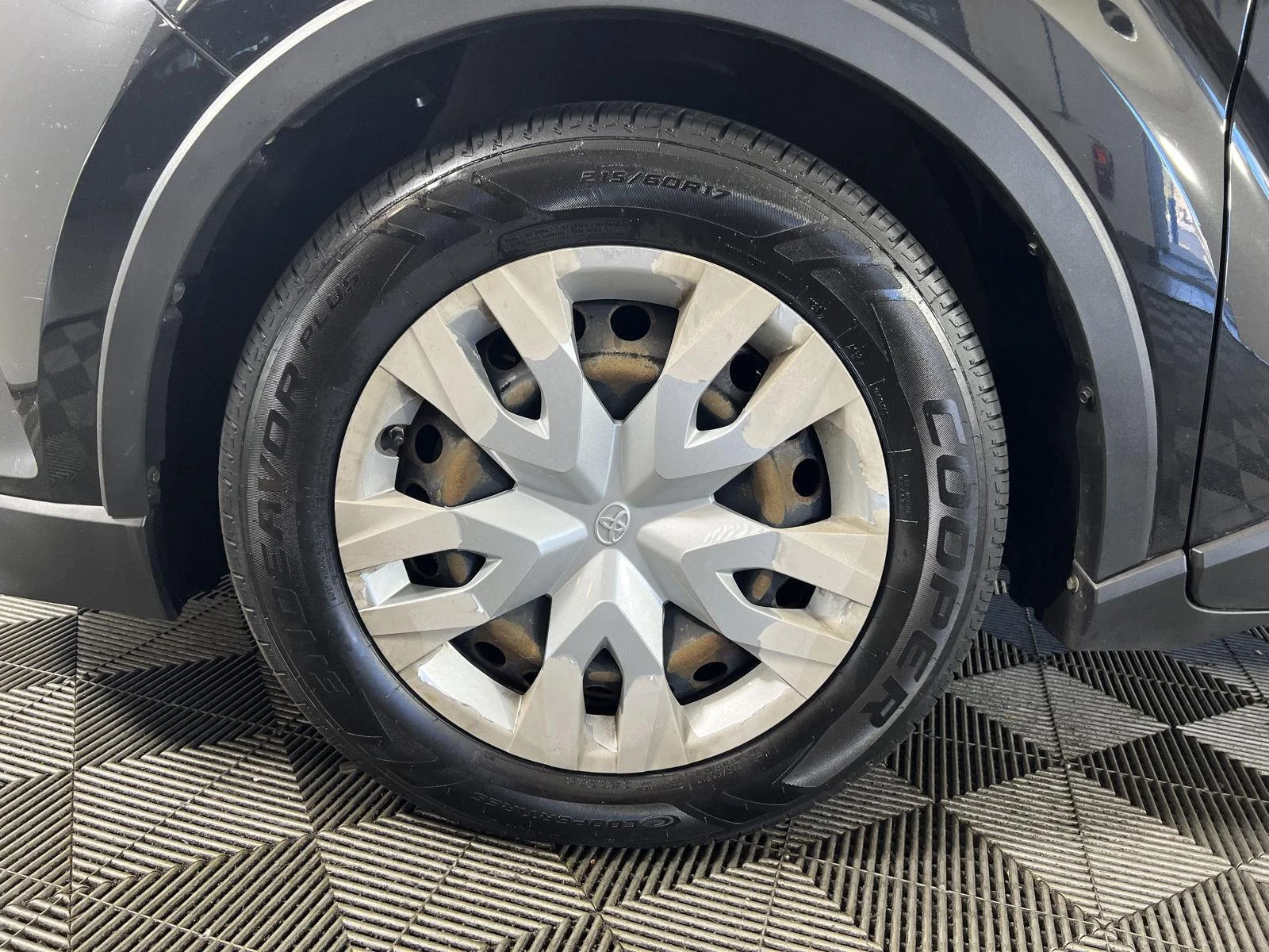Used 2019 Black Sand Pearl Toyota LE image 9