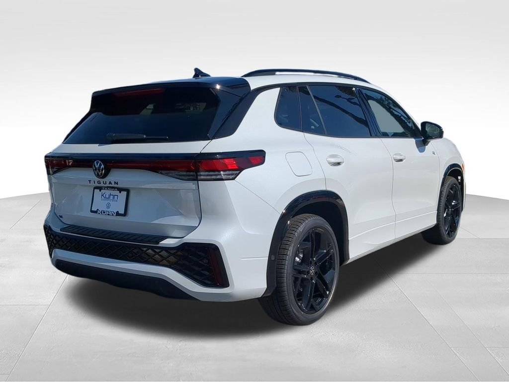 New 2026 White/off-white Volkswagen 2.0T SE R-Line Black image 4