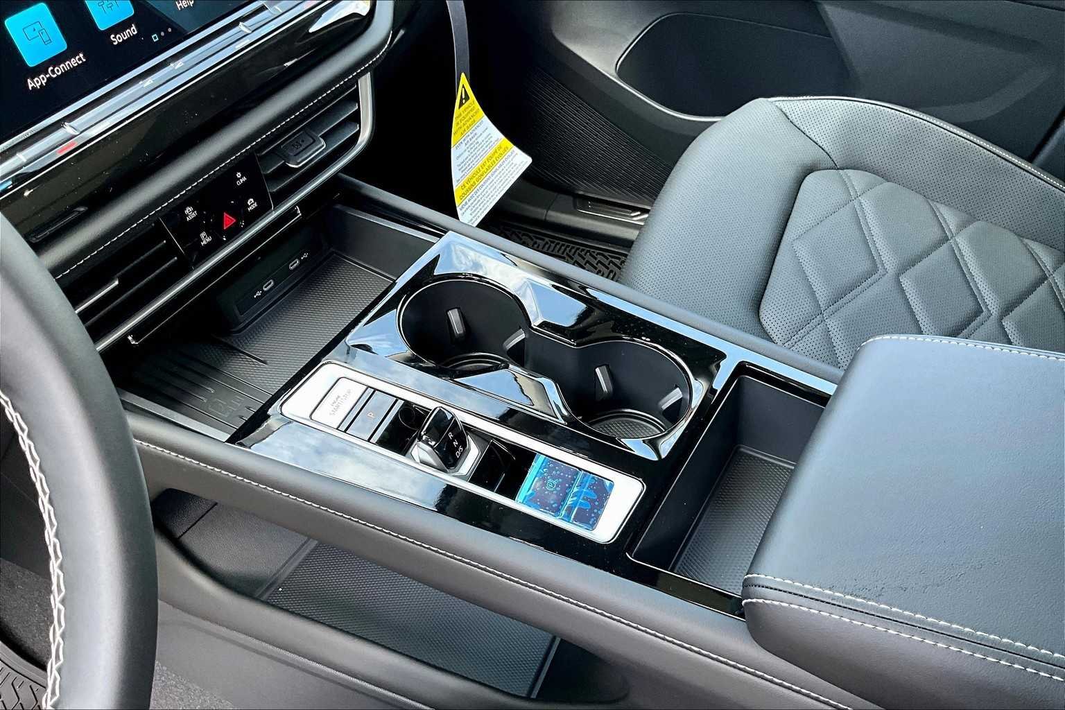 New 2026 Pure Gray Volkswagen 2.0T SE W/TECHNOLOGY image 7