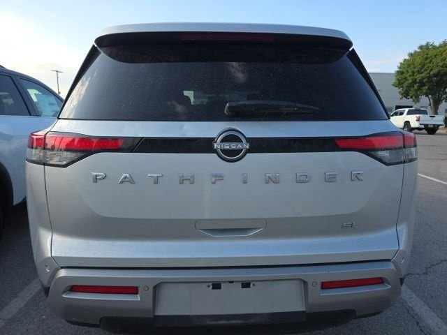 Used 2024 Silver Nissan SL image 4