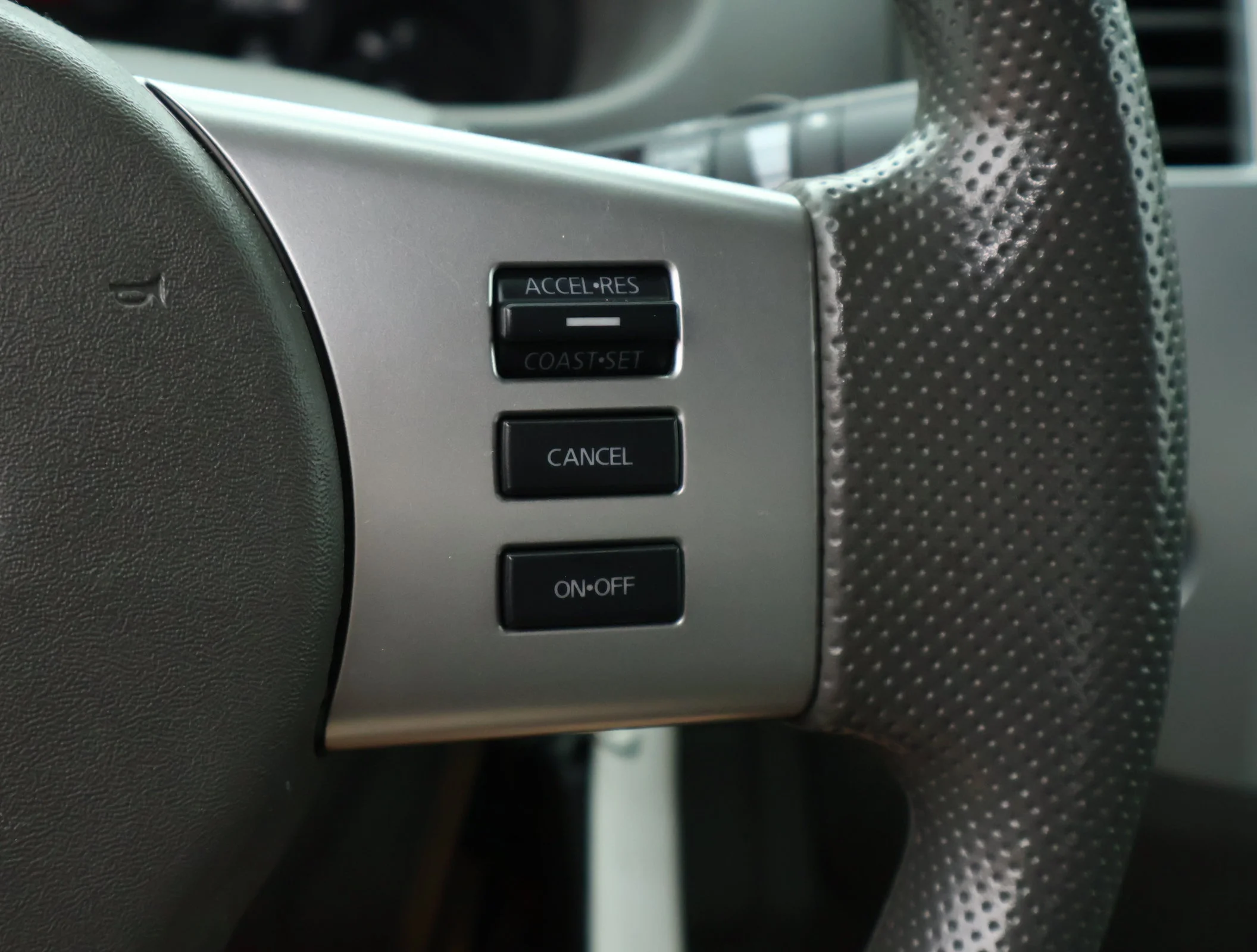 Used 2016 Brilliant Silver Nissan SV image 12