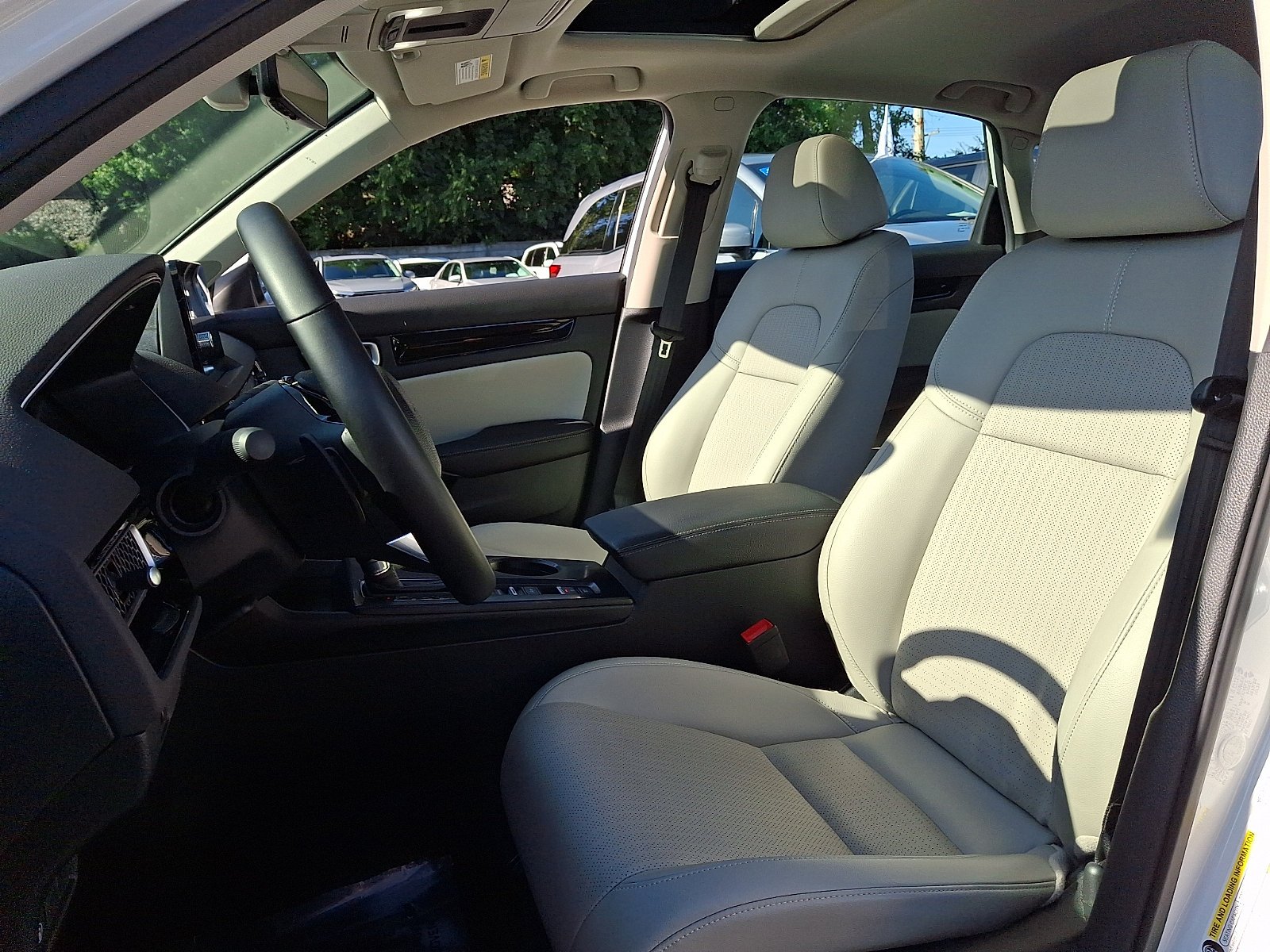 2024 Honda Civic Touring - Photo 12