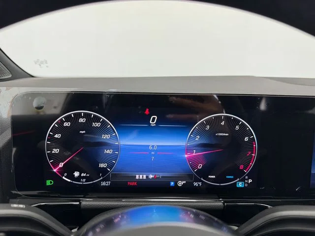 New 2026 Polar White Mercedes-Benz GLA 250 image 2