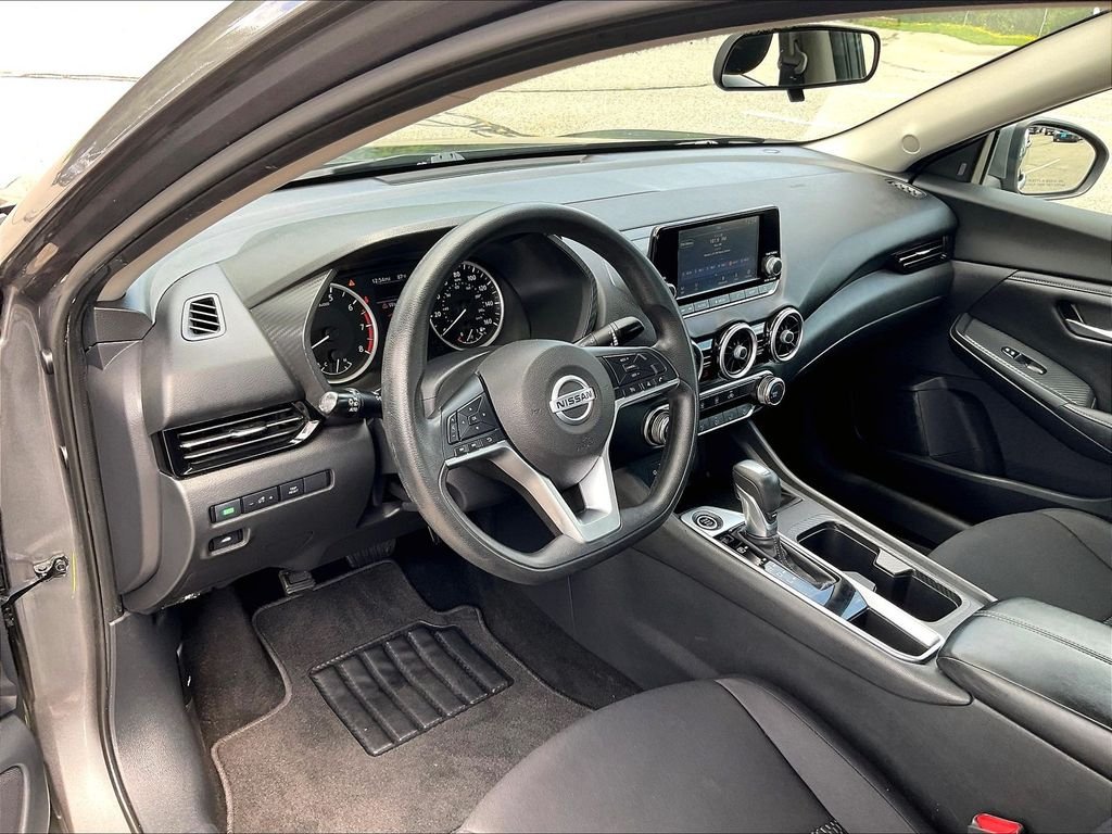 Used 2020 Gray Nissan S image 8