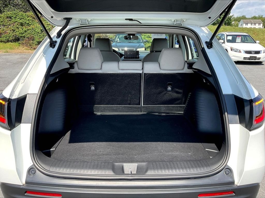 Used 2024 White Honda LX image 7