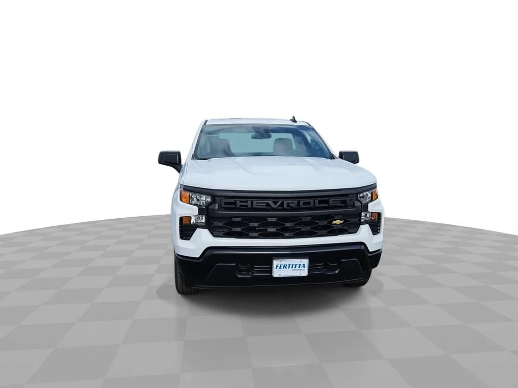 New 2026 Summit White Chevrolet WT image 3