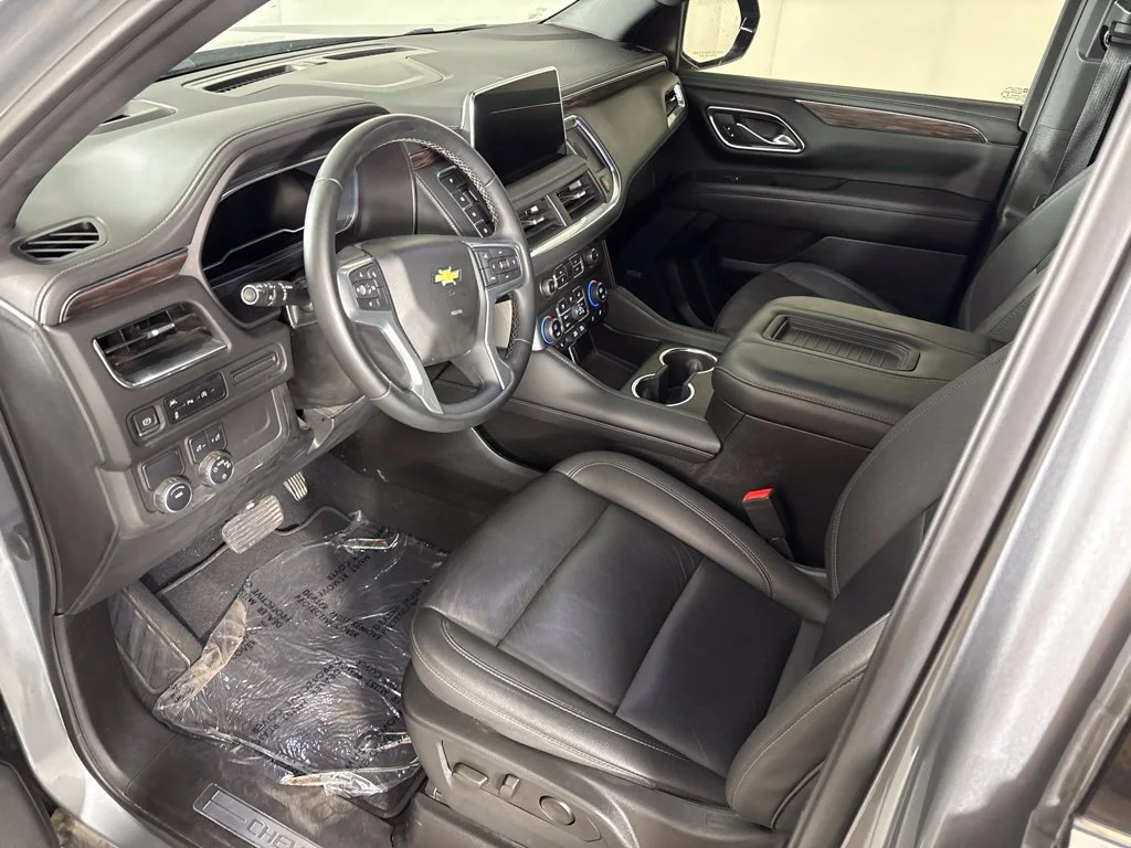 Used 2023 STERLING GRAY METALLIC Chevrolet LT image 36