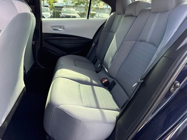 Used 2025  Toyota SE image 12