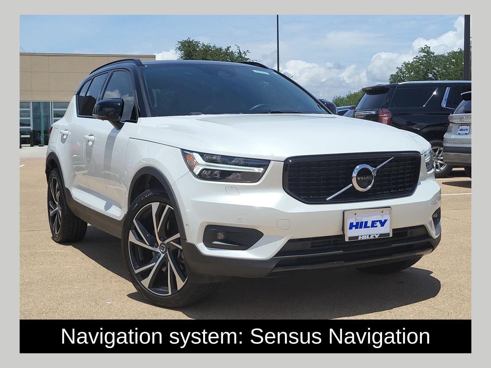 2021 Volvo XC40 T5 R-Design AWD's photo