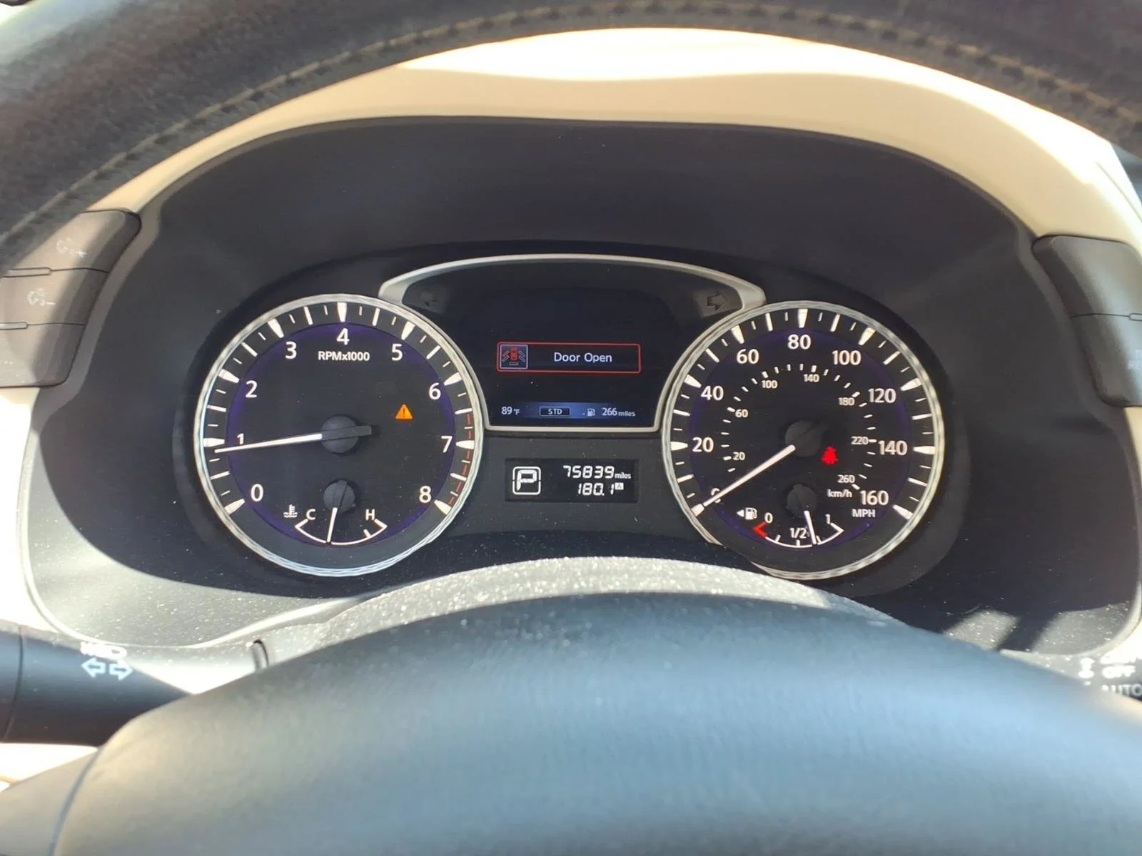 Used 2019 Majestic White INFINITI LUXE image 22